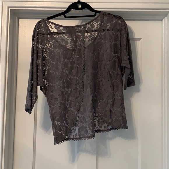 Lacey top - Picture 2 of 2